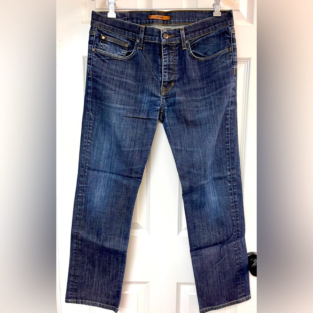 Joe’s size 34x30 men’s jeans.  Great color and look.